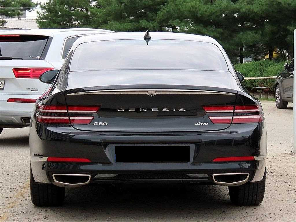 Genesis G80 — photo 04