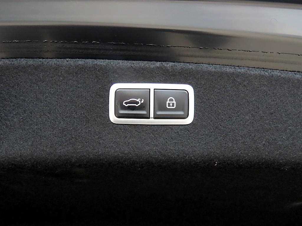 Genesis G80 — photo 17