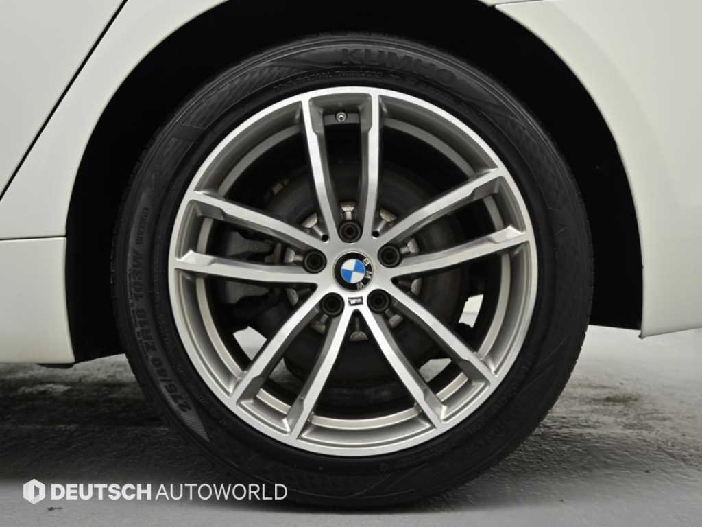 BMW 5-Series — photo 05