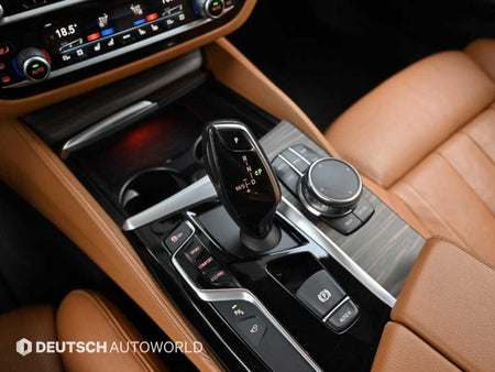 BMW 5-Series — photo 09