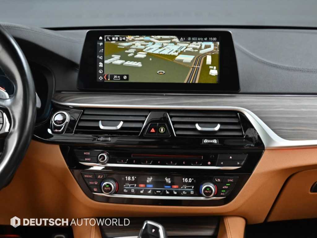 BMW 5-Series — photo 14