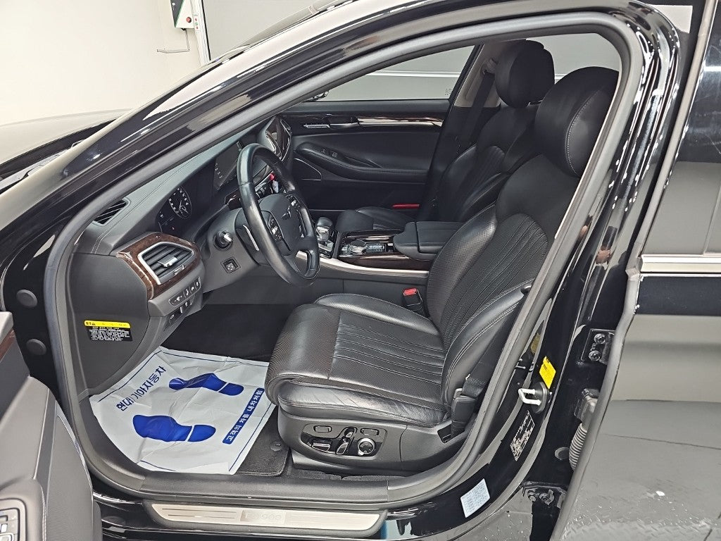 Genesis EQ900 — photo 11