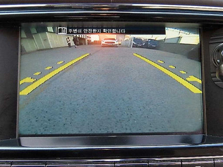 Jaguar XJ — photo 14
