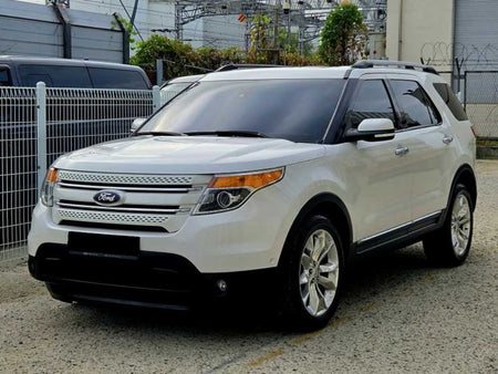 Ford Explorer — photo 02