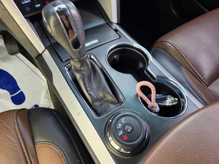 Ford Explorer — photo 10