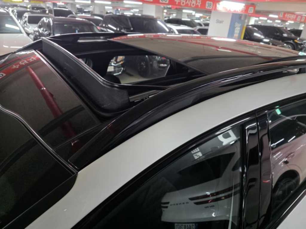 Kia Sportage — photo 13