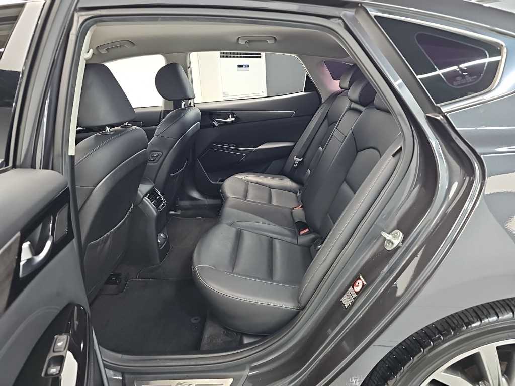 Kia K7 — photo 12