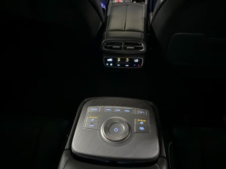 Genesis G80 — photo 16