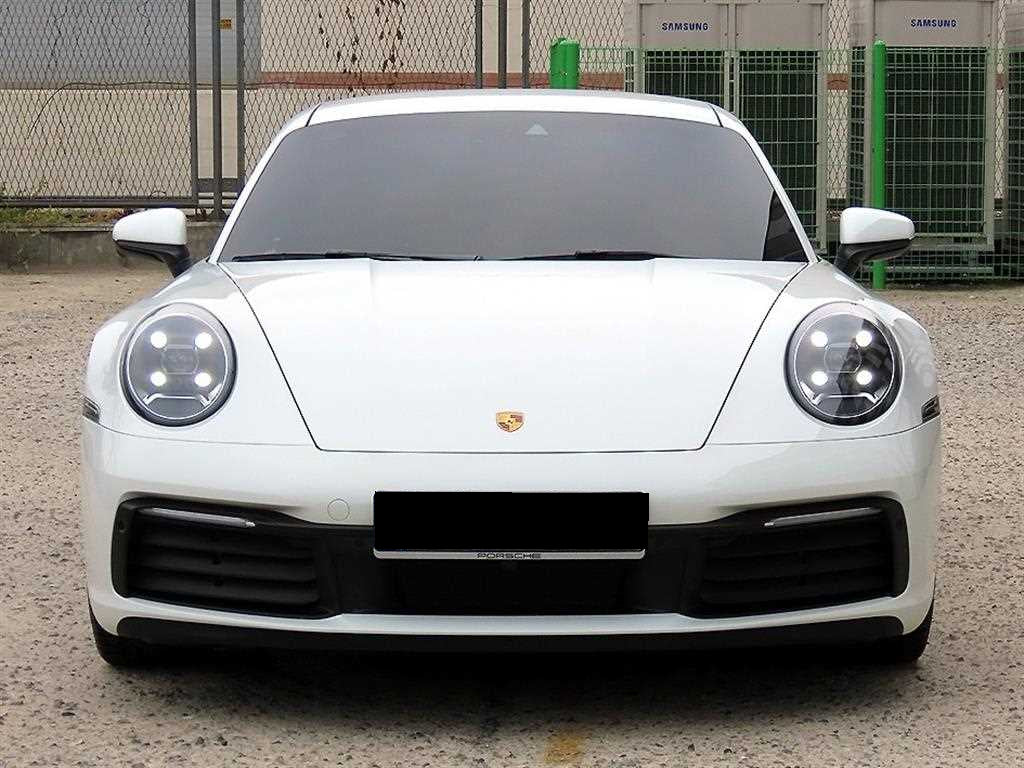 Porsche 911 — photo 01