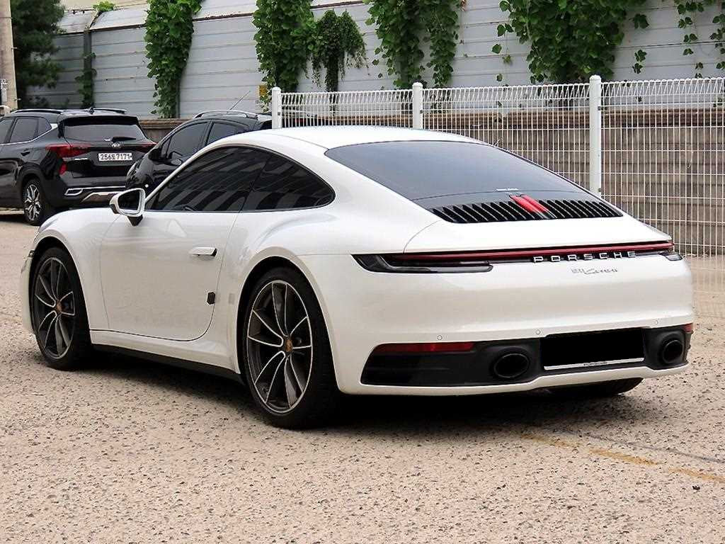 Porsche 911 — photo 03