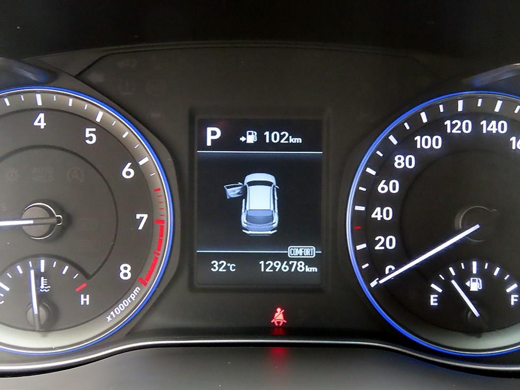 Hyundai Kona — photo 09