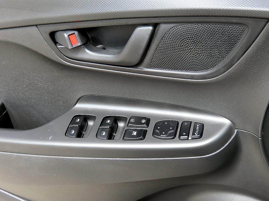 Hyundai Kona — photo 11