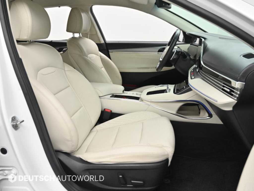 Hyundai Grandeur — photo 09