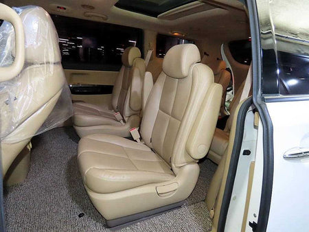 Kia Carnival — photo 07