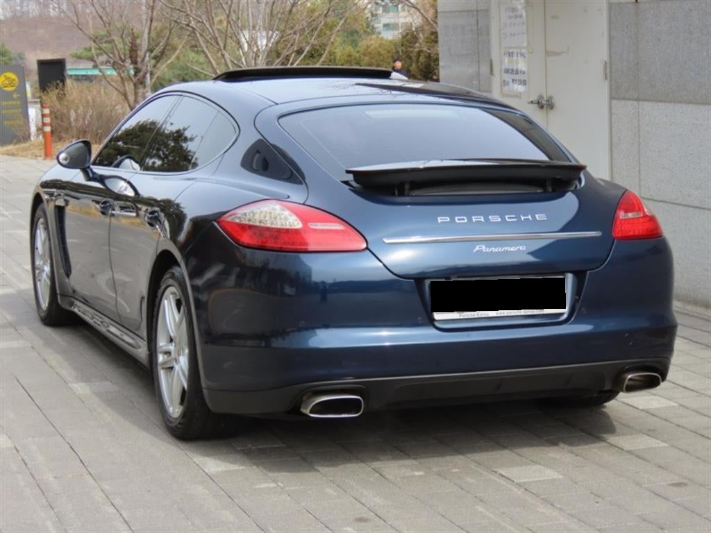 Porsche Panamera — photo 04