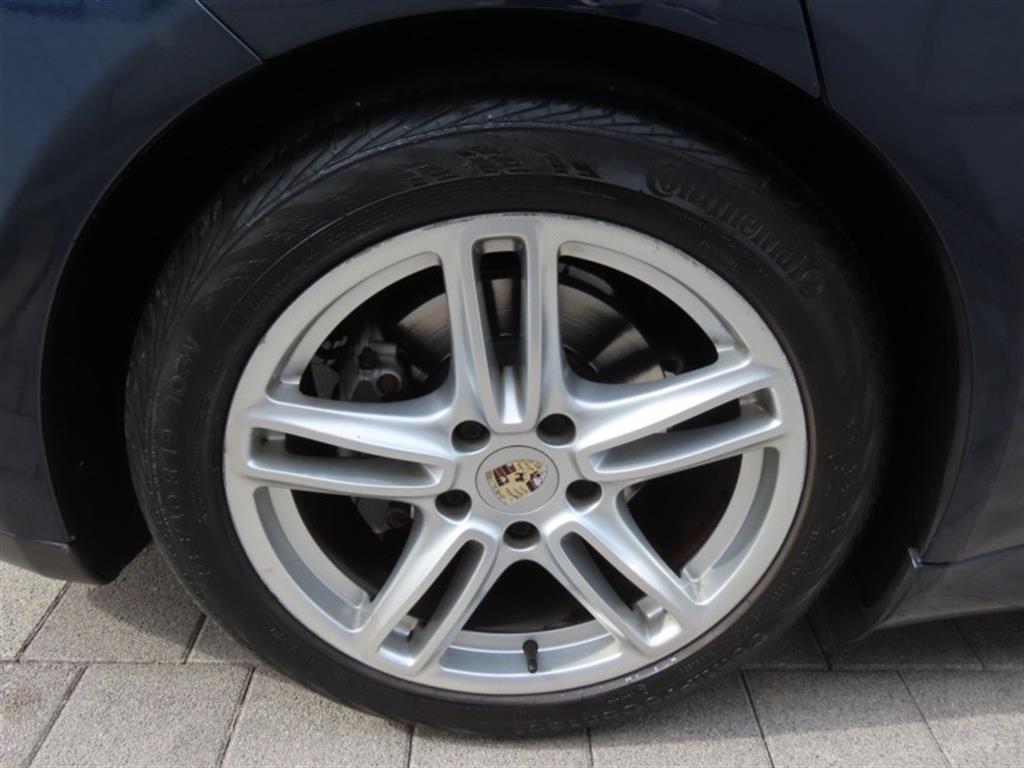 Porsche Panamera — photo 17