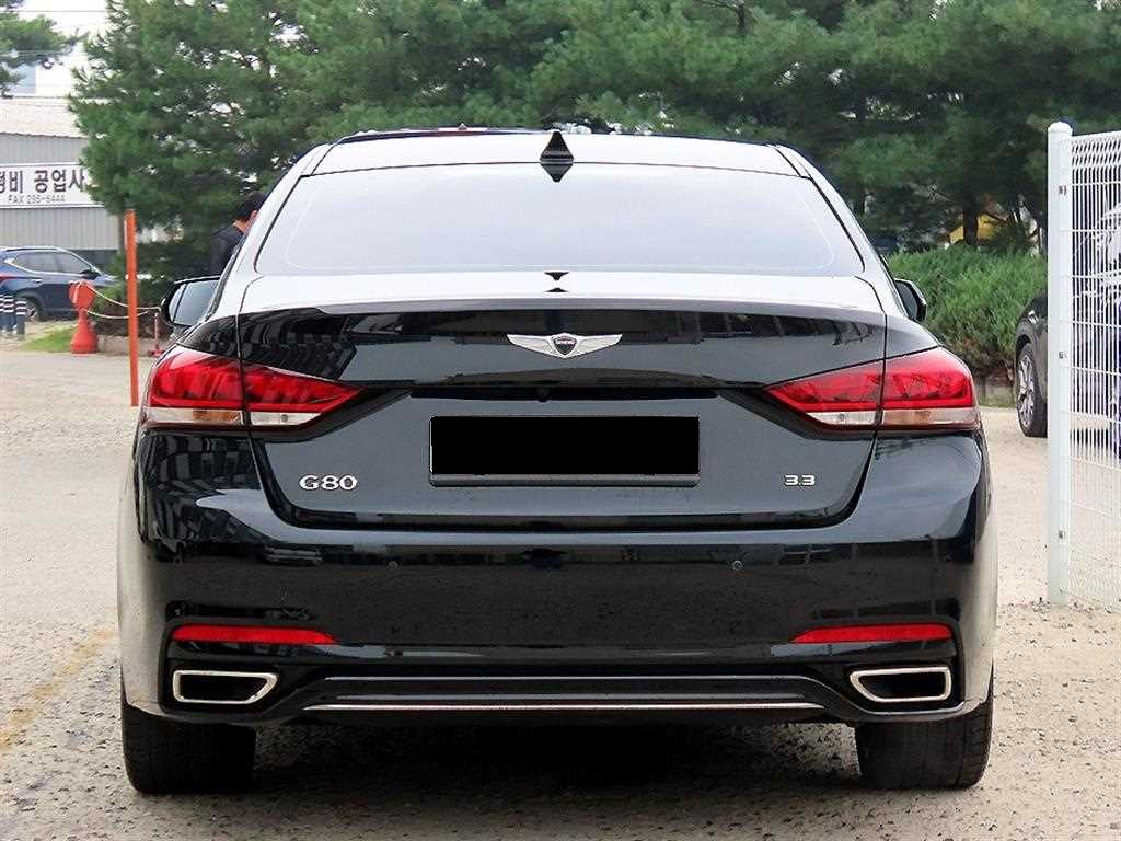 Genesis G80 — photo 04