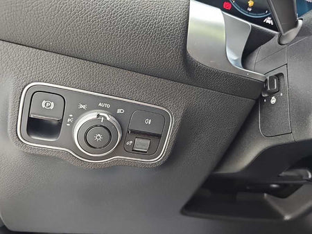 Mercedes-Benz GLB-Class — photo 18