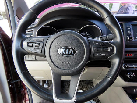 Kia Carnival — photo 09