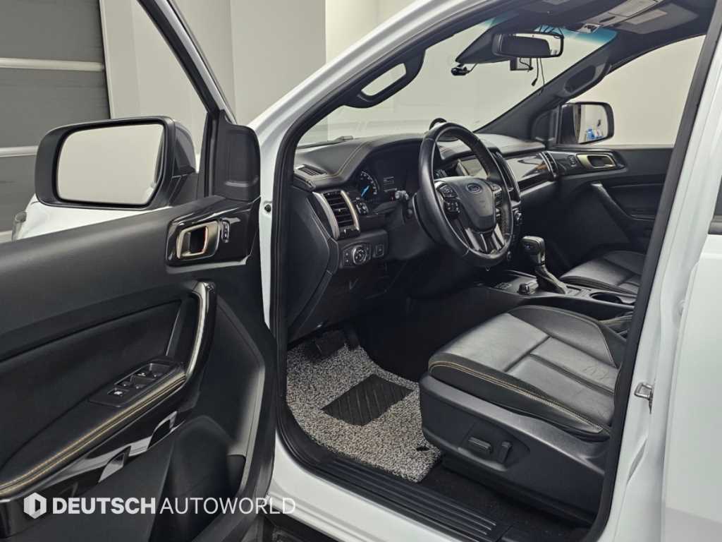 Ford Ranger — photo 11