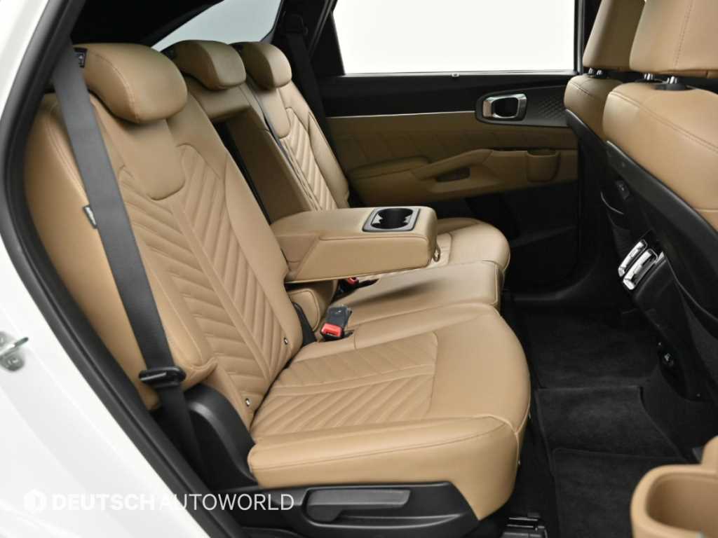 Kia Sorento — photo 11