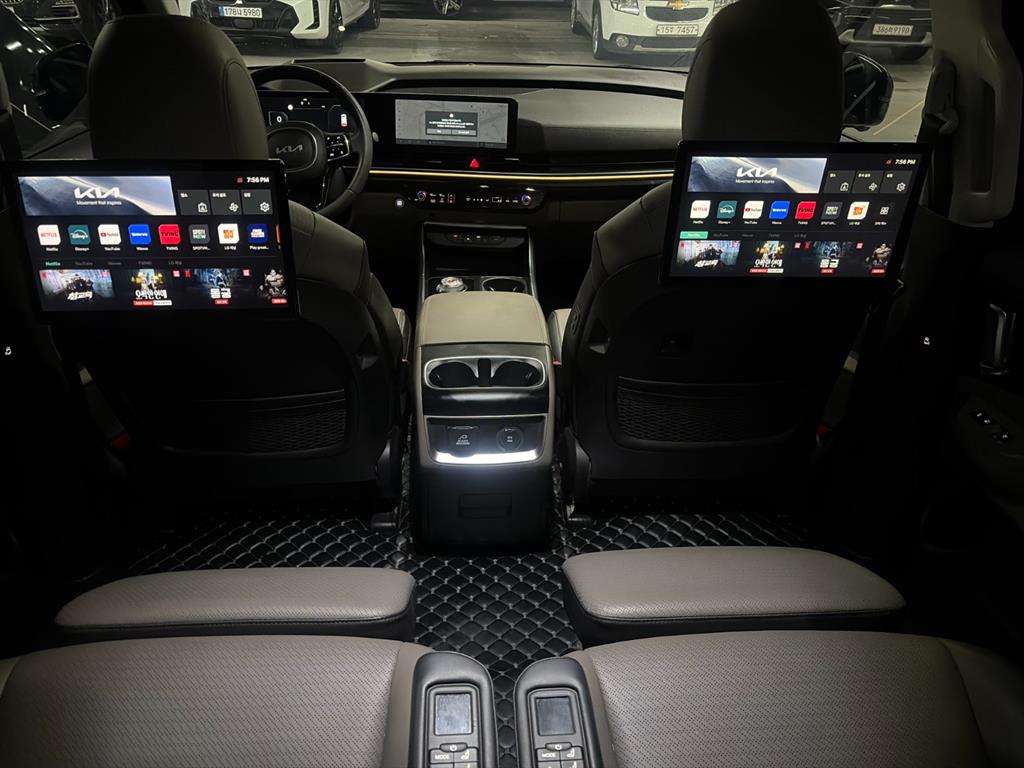 Kia Carnival — photo 16