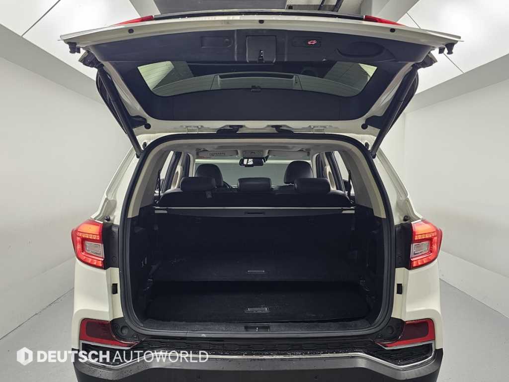 KGM Rexton — photo 19