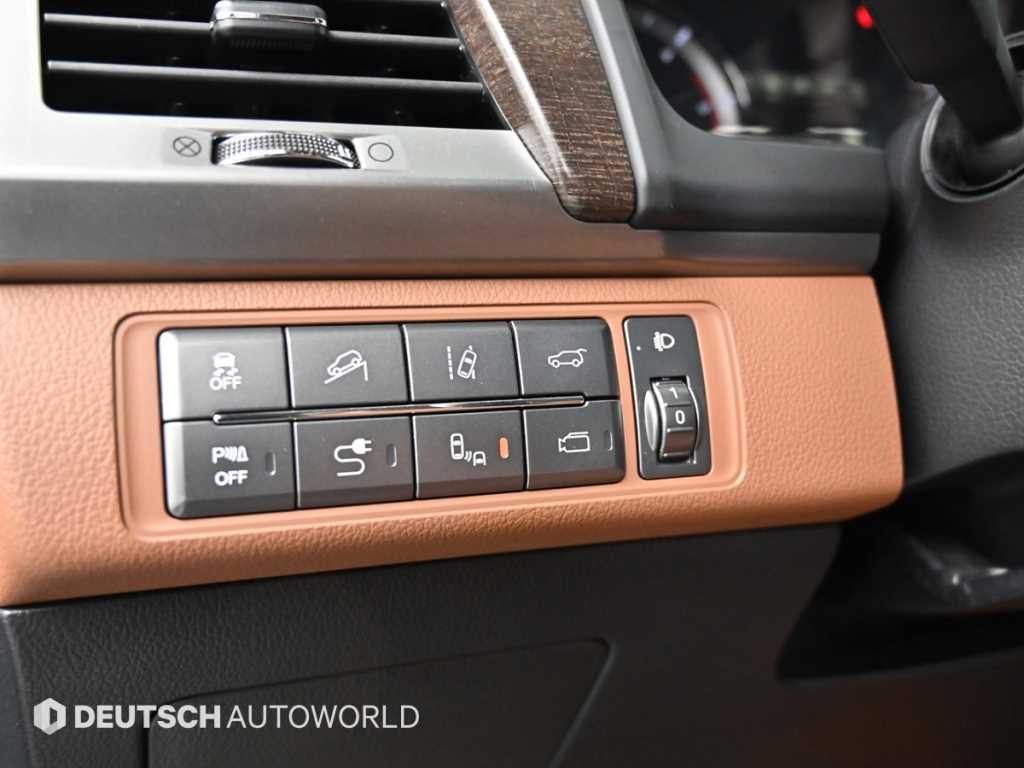 KGM Rexton — photo 17