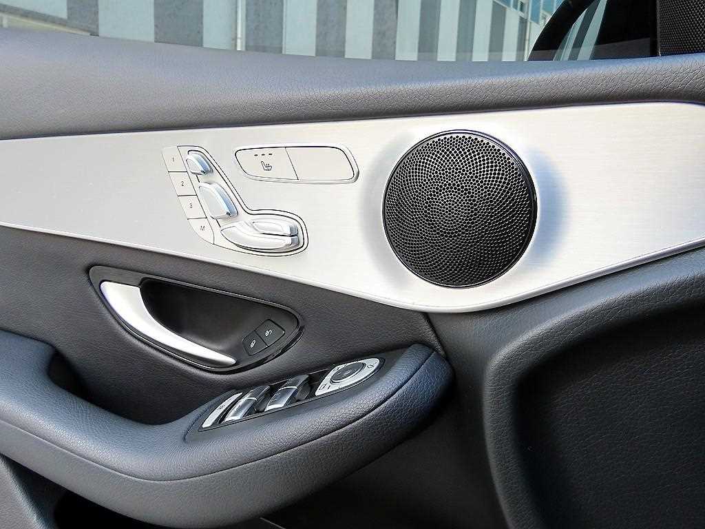 Mercedes-Benz GLC-Class — photo 11