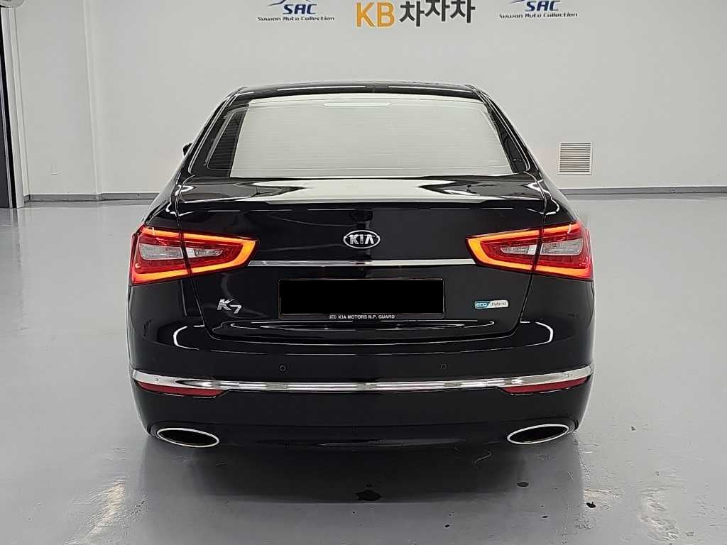 Kia K7 — photo 03