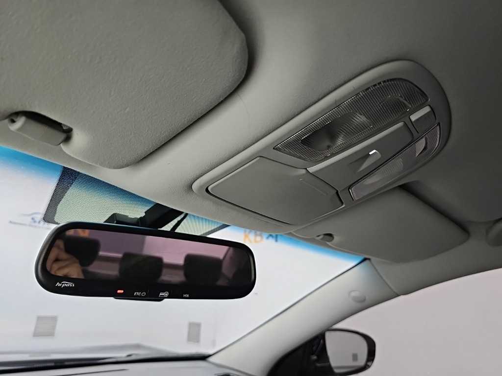 Kia K7 — photo 14