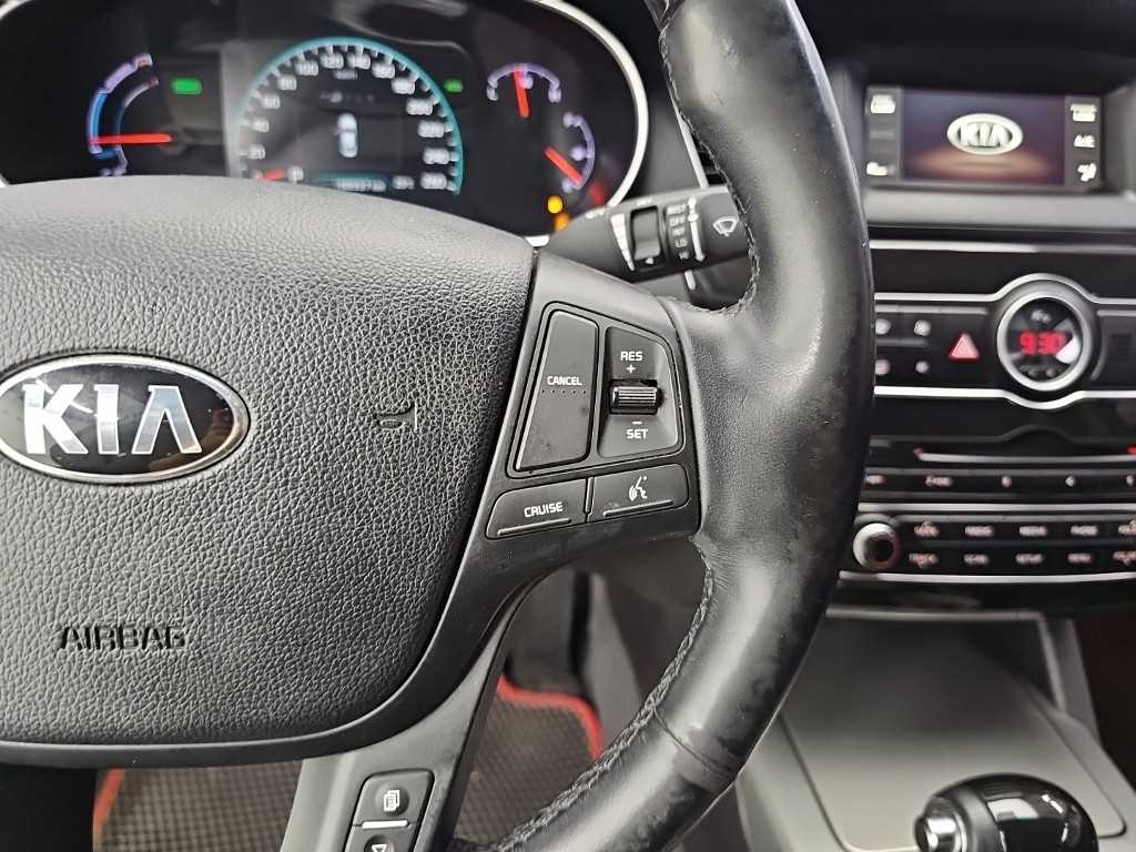 Kia K7 — photo 15