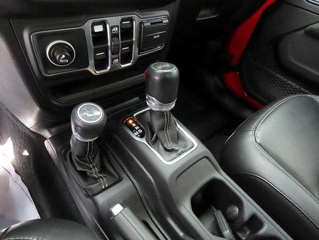 Jeep Wrangler — photo 10