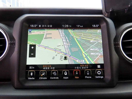 Jeep Wrangler — photo 13
