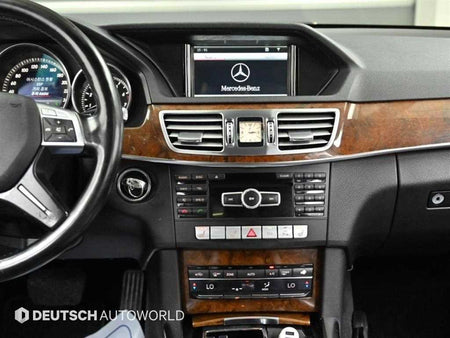 Mercedes-Benz E-Class — photo 14