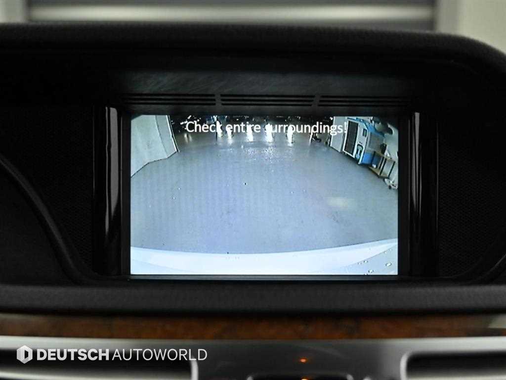 Mercedes-Benz E-Class — photo 15