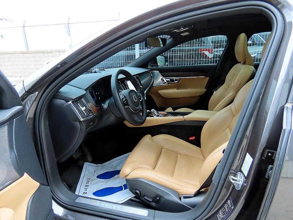 Volvo S90 — photo 05