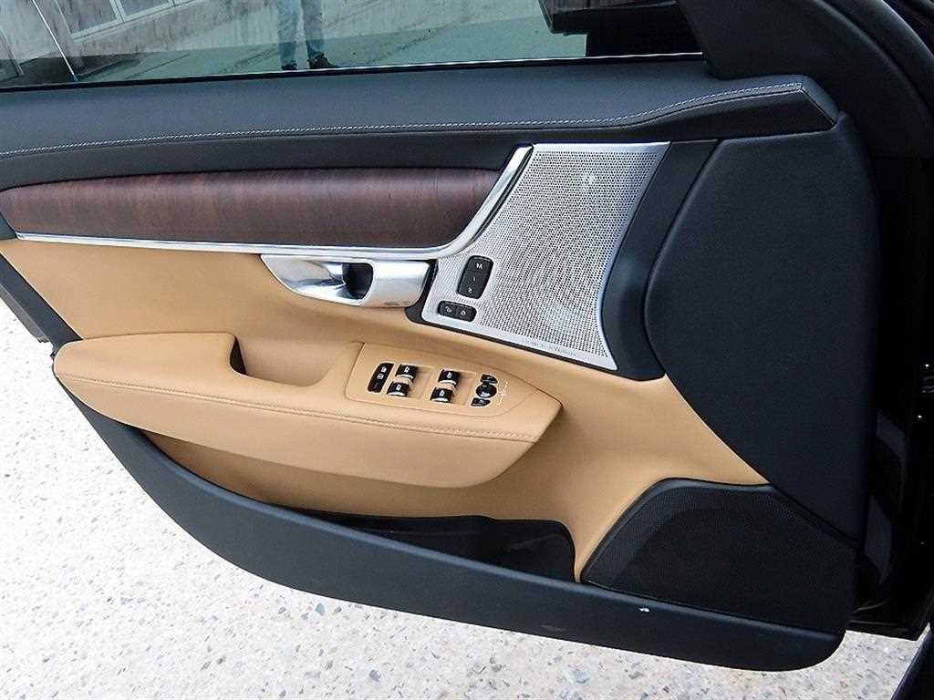 Volvo S90 — photo 12