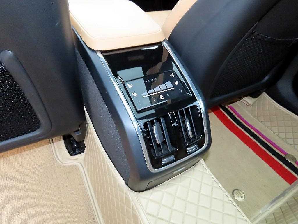 Volvo S90 — photo 16