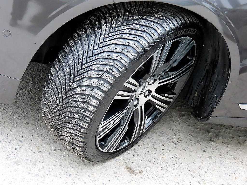 Volvo S90 — photo 20