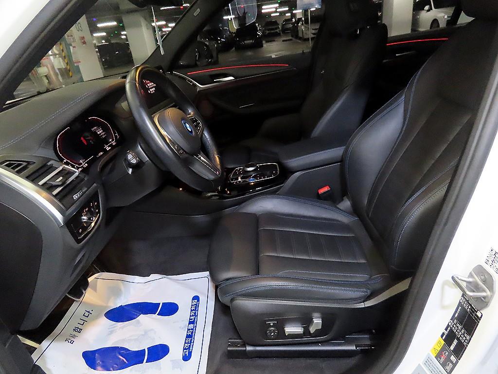 BMW iX3 — photo 06