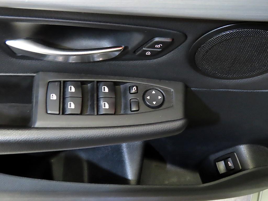 BMW 2-Series — photo 13