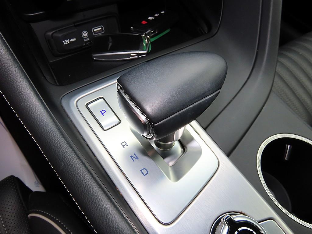 Genesis G70 — photo 10