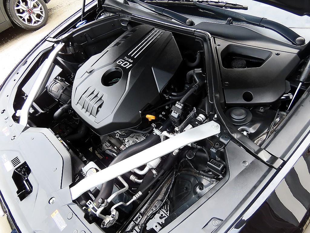 Genesis G70 — photo 19