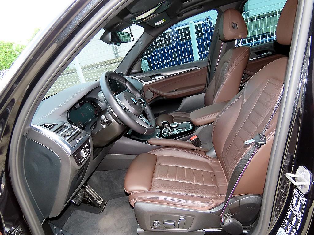BMW X3 — photo 05