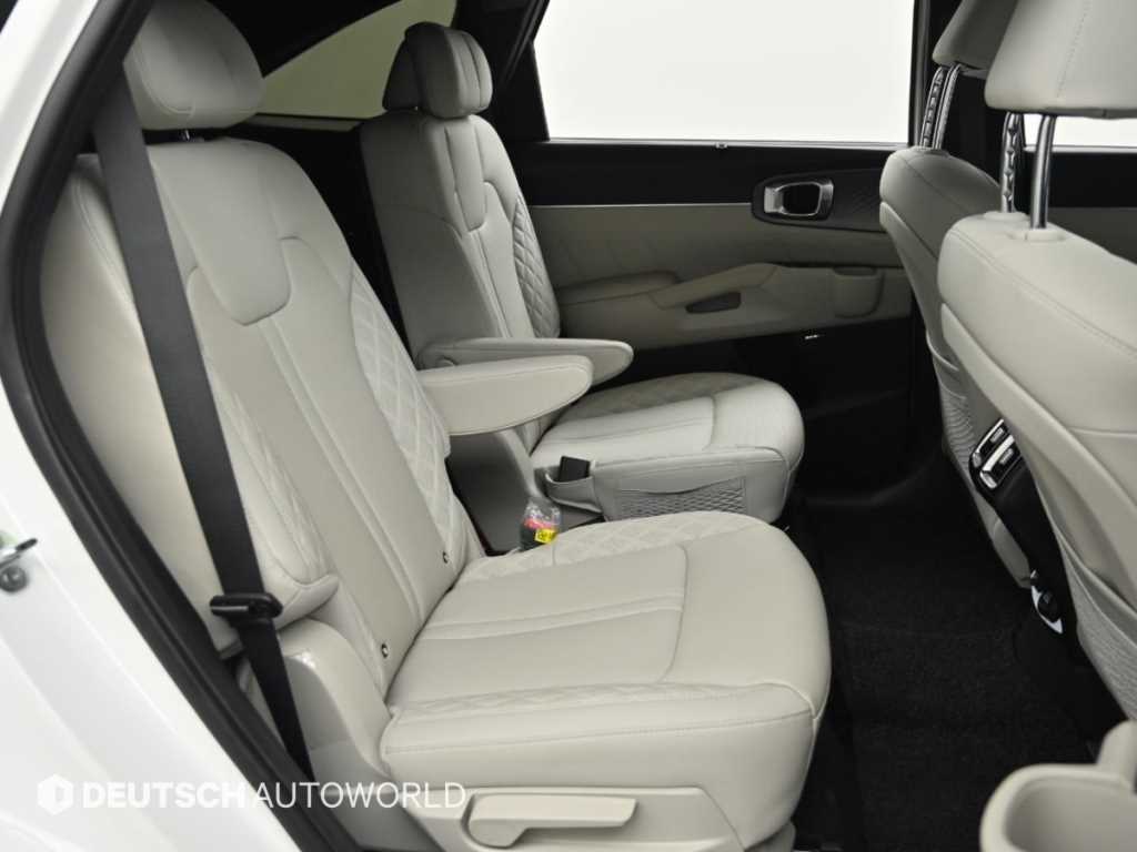 Kia Sorento — photo 12