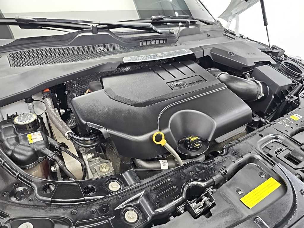 Land Rover Range Rover Evoque — photo 05