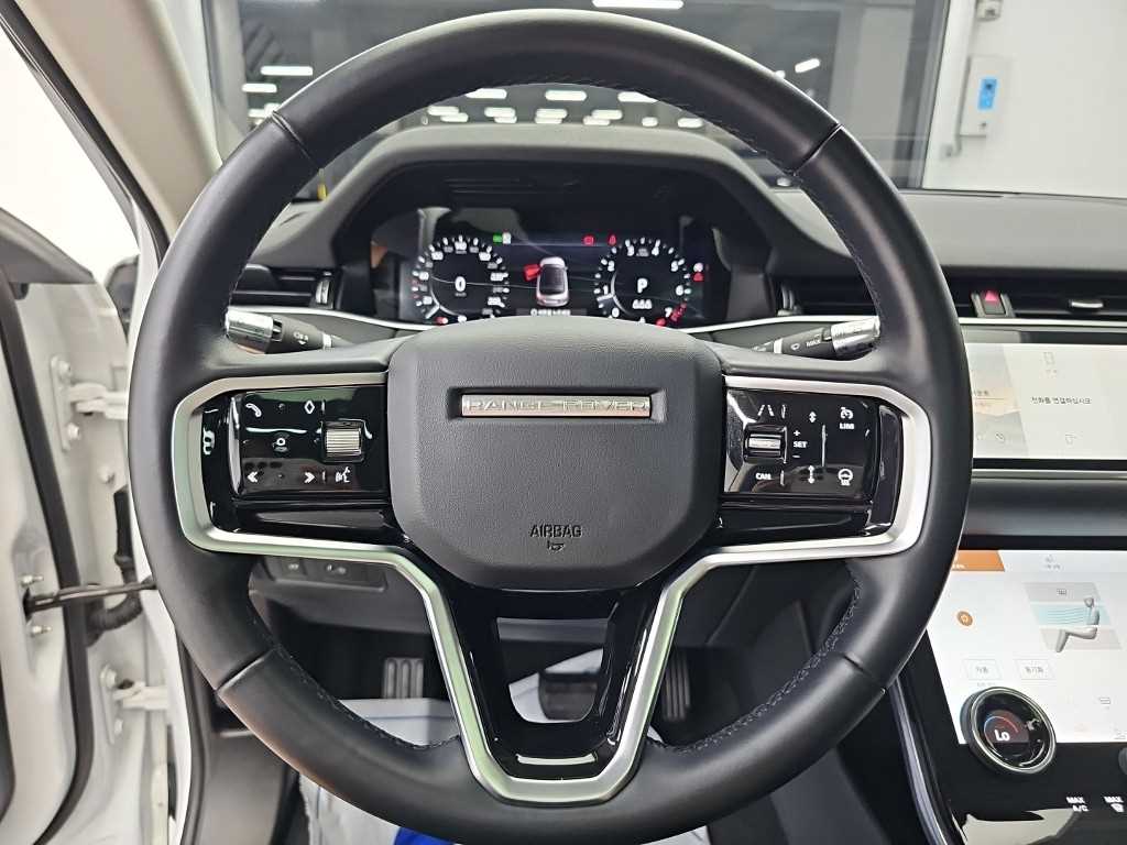 Land Rover Range Rover Evoque — photo 09
