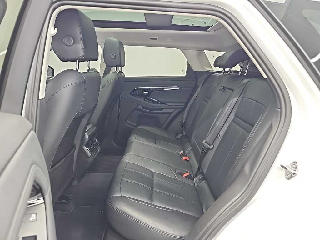 Land Rover Range Rover Evoque — photo 12