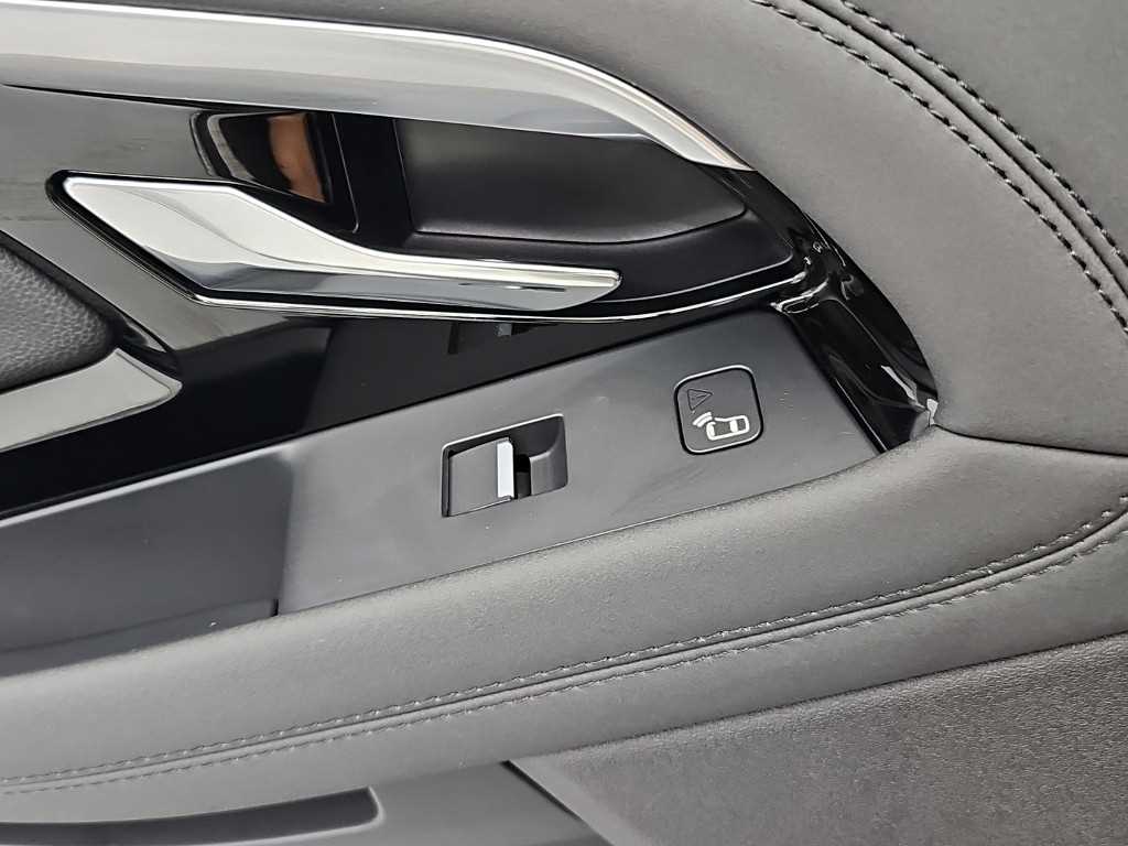 Land Rover Range Rover Evoque — photo 14